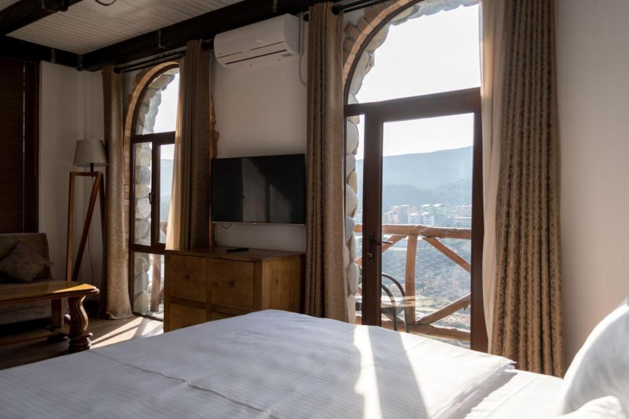 Hotel Golden Fleece 2*